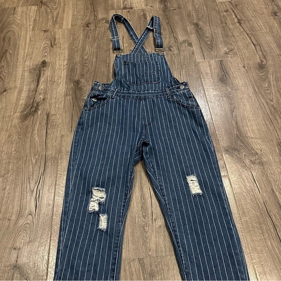 Women's Vintage Y2K Pinstripe Denim Bib Overalls Dungaree Conductor Size M/L - Picture 6 of 15